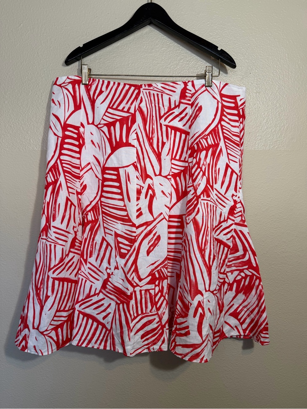 Sherry Taylor Women's Plus Size Skirt 2X Red & White Abstract Print Rayon Lined